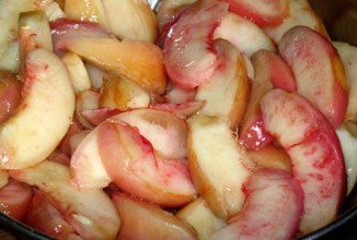 Пирог с творогом и свежими персиками - приготовление