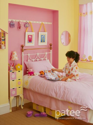 Розовый интерьер