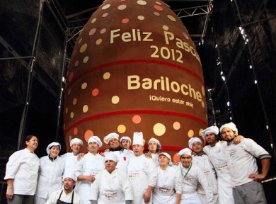 В Аргентине изготовили рекордное пасхальное шоколадное яйцо
