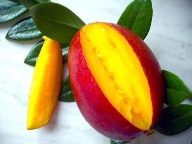 Ученые определили роль манго в борьбе с лишним весом