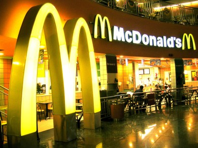 Руководство McDonald's устало от критики своей еды