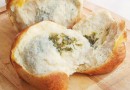 Хлеб с сыром и зеленью