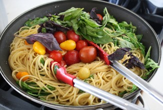 Паста с беконом и овощами - приготовление
