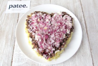 Салат из куриной печени рецепт и клубники. . Салат из куриной печени рецепт и клубники фото. Салат из куриной печени рецепт и клубники-. картинка Салат из куриной печени рецепт и клубники. картинка . Салат "Клубничка" с куриной печенью