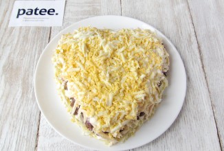 Салат из куриной печени рецепт и клубники. . Салат из куриной печени рецепт и клубники фото. Салат из куриной печени рецепт и клубники-. картинка Салат из куриной печени рецепт и клубники. картинка . Салат "Клубничка" с куриной печенью