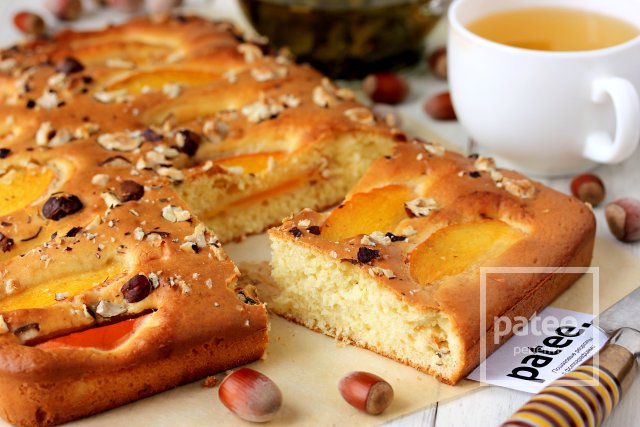 Пирог с хурмой и фундуком Пирог с хурмой и фундуком