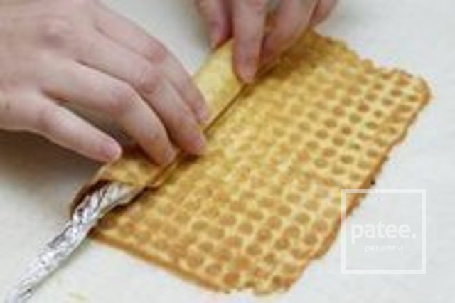 Как сделать трубочки вафельные рецепт с Как сделать трубочки вафельные рецепт с