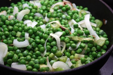 Суп-пюре из зеленого горошка - приготовление