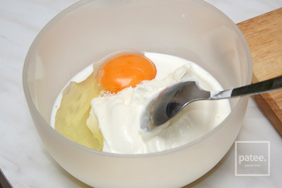 Запеченые караси с луком - Шаг 4