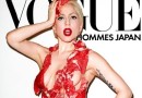 Lady Gaga снялась для обложки журнала без одежды