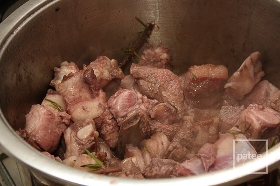 Мясо по-итальянски в томатном соусе - Шаг 3