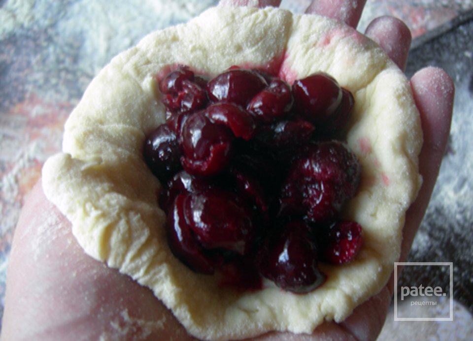 Пирожки с вишней - Шаг 4