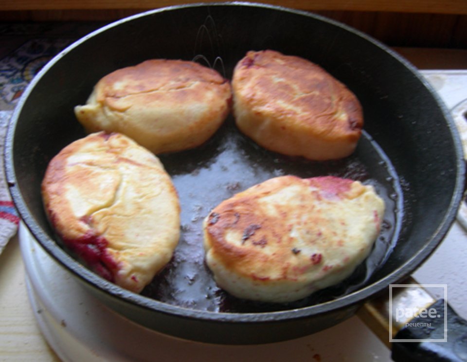 Пирожки с вишней - Шаг 7