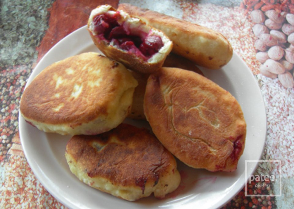 Пирожки с вишней - Шаг 8