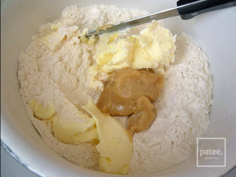 Медово-яблочный пирог - Шаг 4