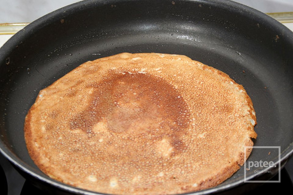 Сладкие блины на кефире - Шаг 7