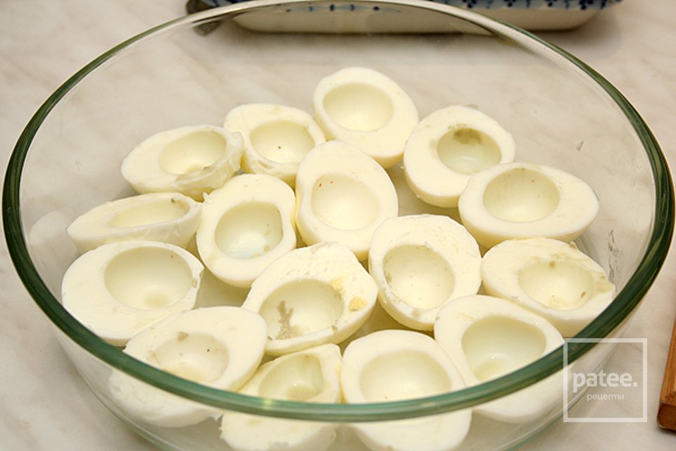 Фаршированные яйца с сардинами - Шаг 2