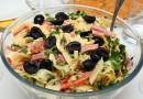 Итальянский салат с макаронами и сыром