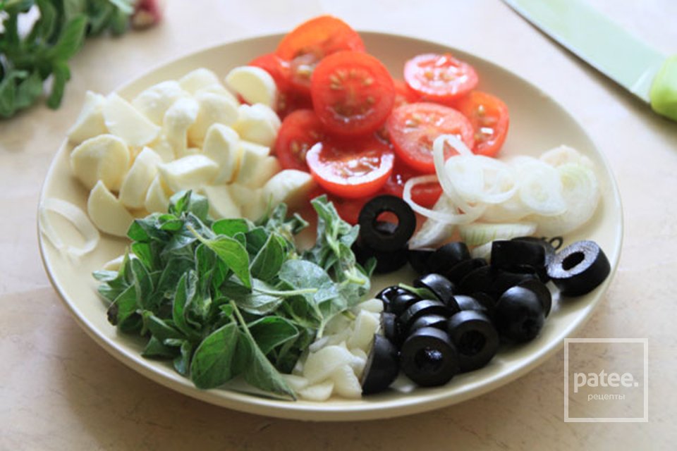 Пицца с помидорами и сыром - Шаг 4