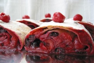 Вишневый штрудель