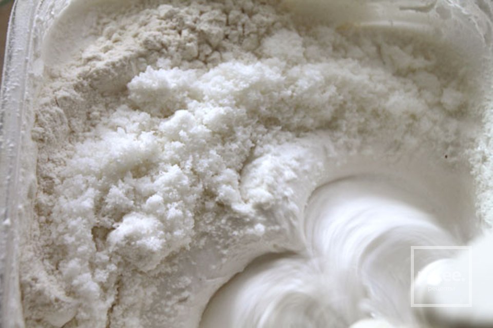 Кокосово-клубничное пирожное - Шаг 4