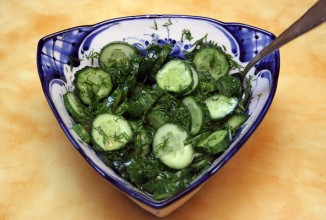 Огуречный салат с медом