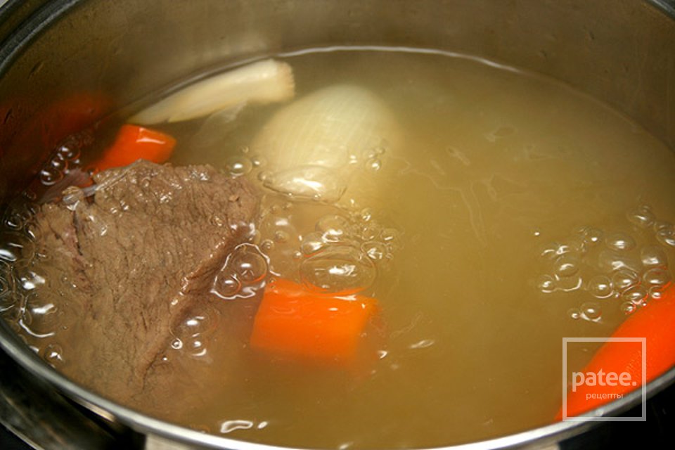 Гороховый суп с копченостями и гренками - Шаг 2