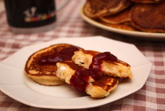 Рисово-кукурузные оладьи с творогом