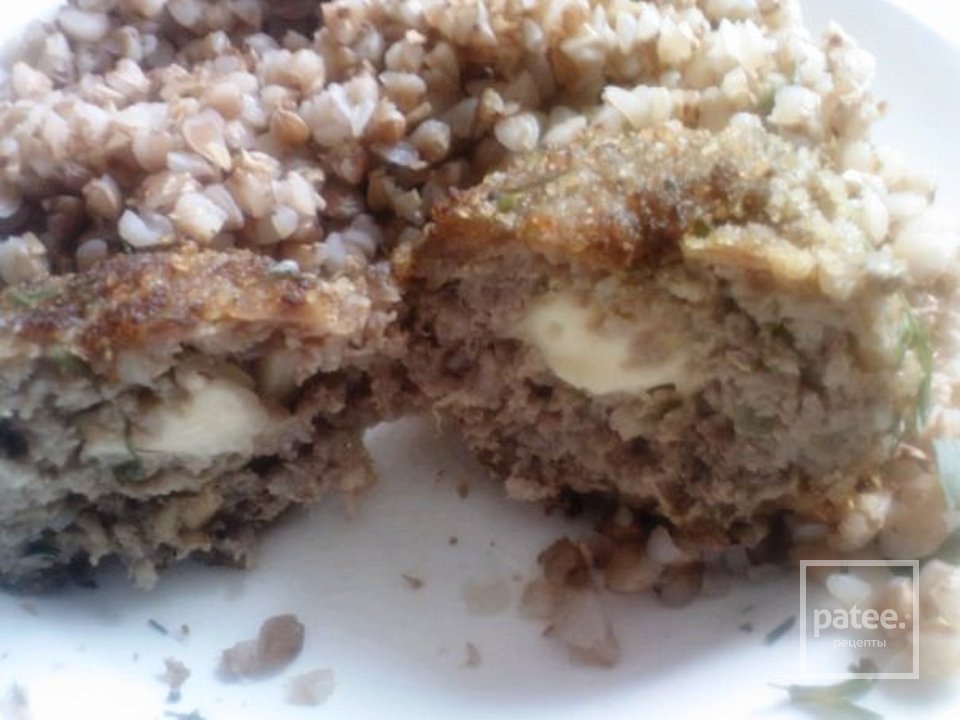  Котлеты с сырной начинкой - Шаг 6