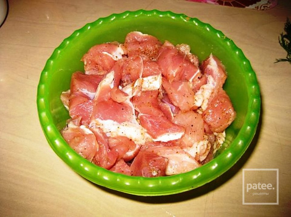 Мясо в горшочках - Шаг 1