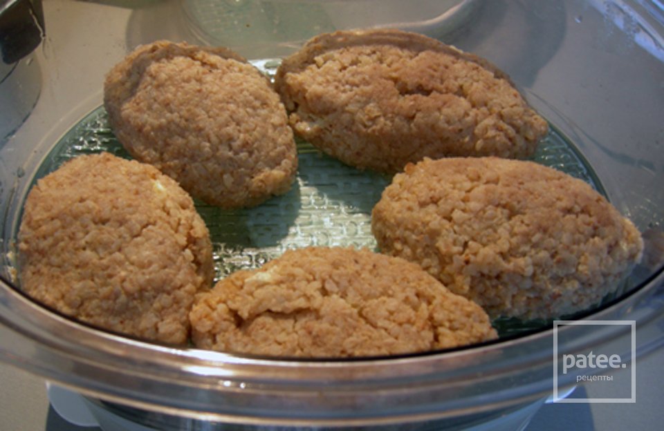 Гречневые зразы с творогом - Шаг 8