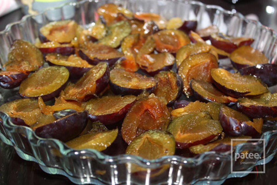 Кукурузный пирог со сливой - Шаг 4