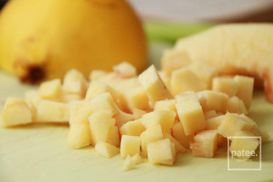 Плов с тыквой и фруктами - Шаг 1