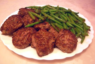 Котлеты из индейки с кабачками