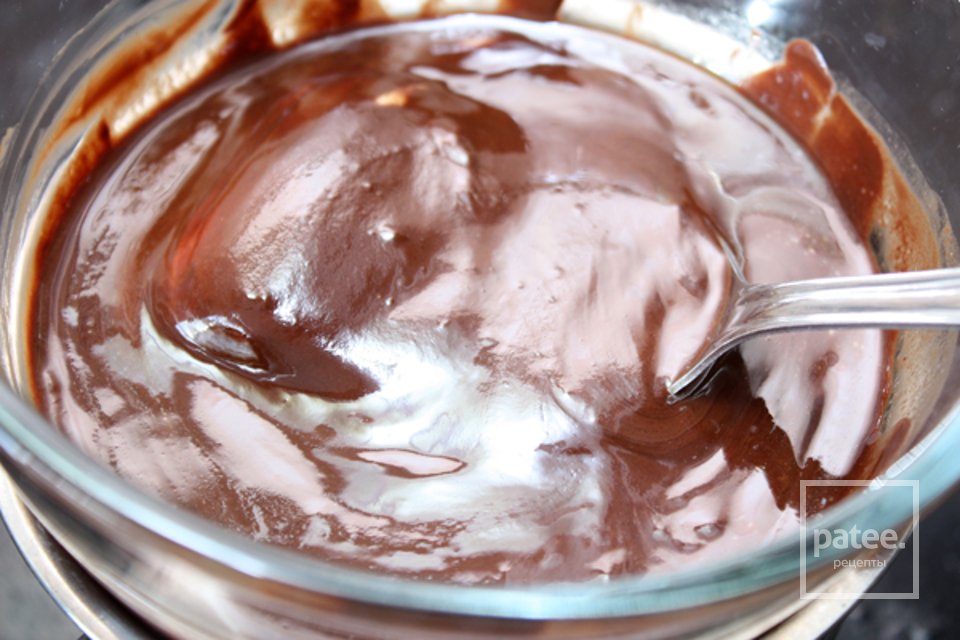 Шоколадные пирожные с фисташками - Шаг 2