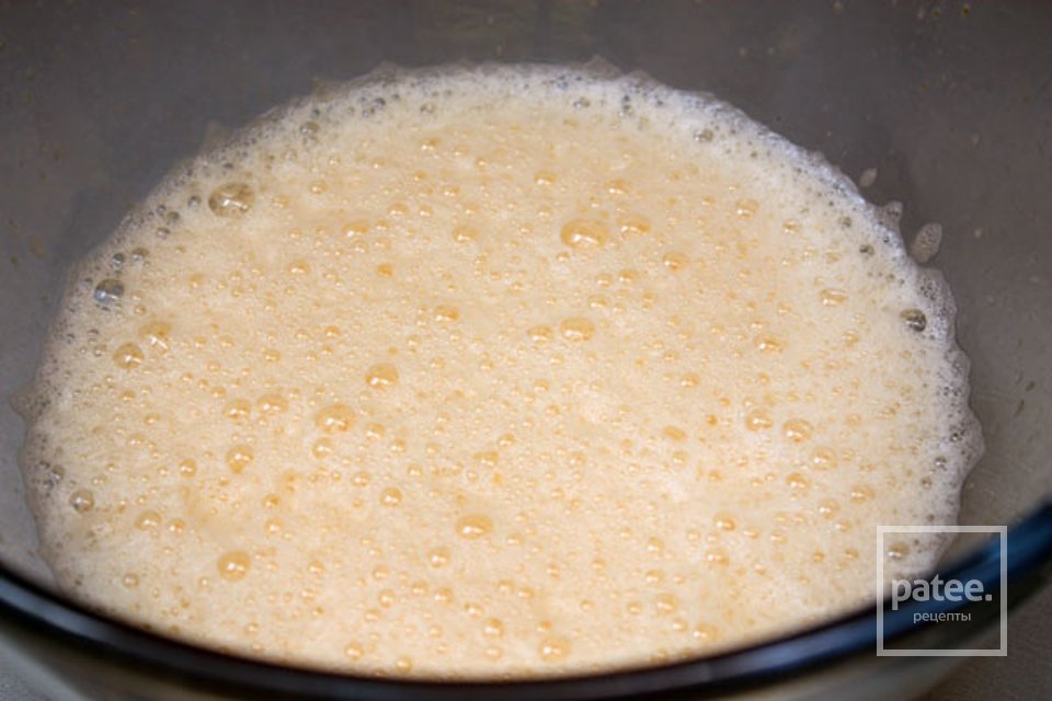 Дрожжевые блины - Шаг 1