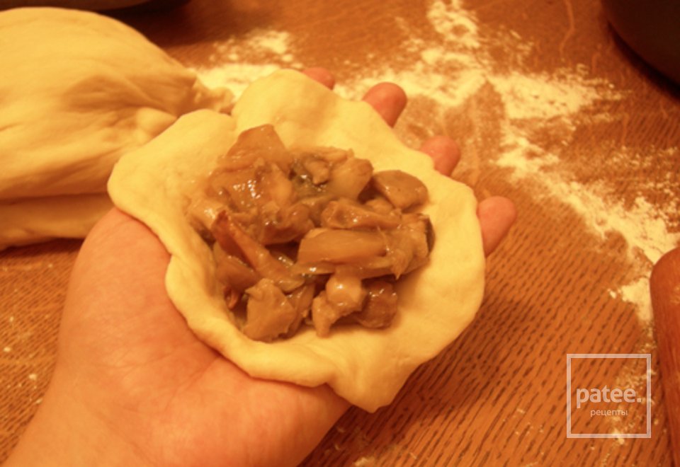 Пирожки с грибами - Шаг 9