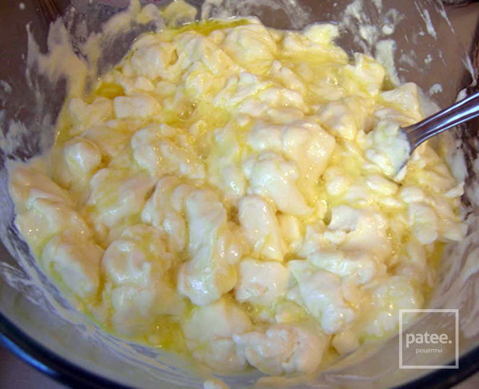 Творожный пирог с черносливом и морковью - Шаг 3