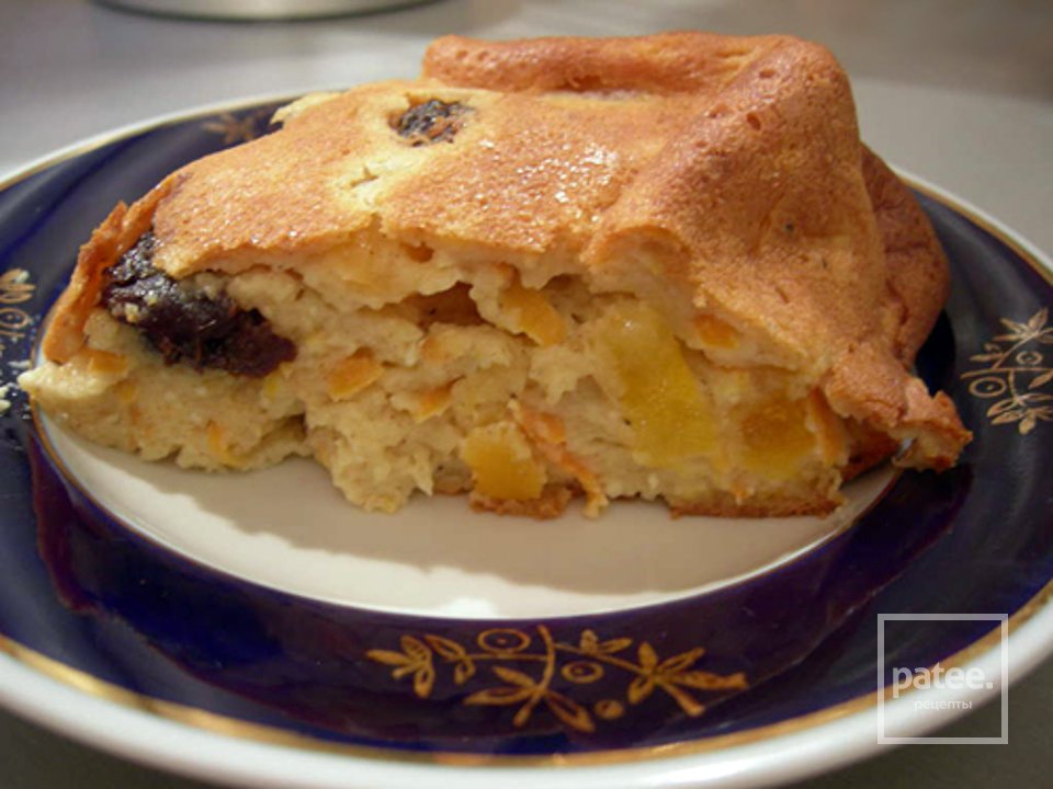 Творожный пирог с черносливом и морковью - Шаг 4