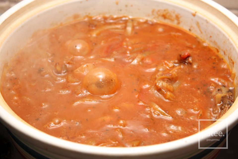 Тушеная говядина в томатном соусе - Шаг 6