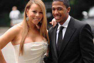 Муж Мэрайи Кери побирается