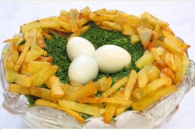 Салат "Гнездо глухаря". - приготовление