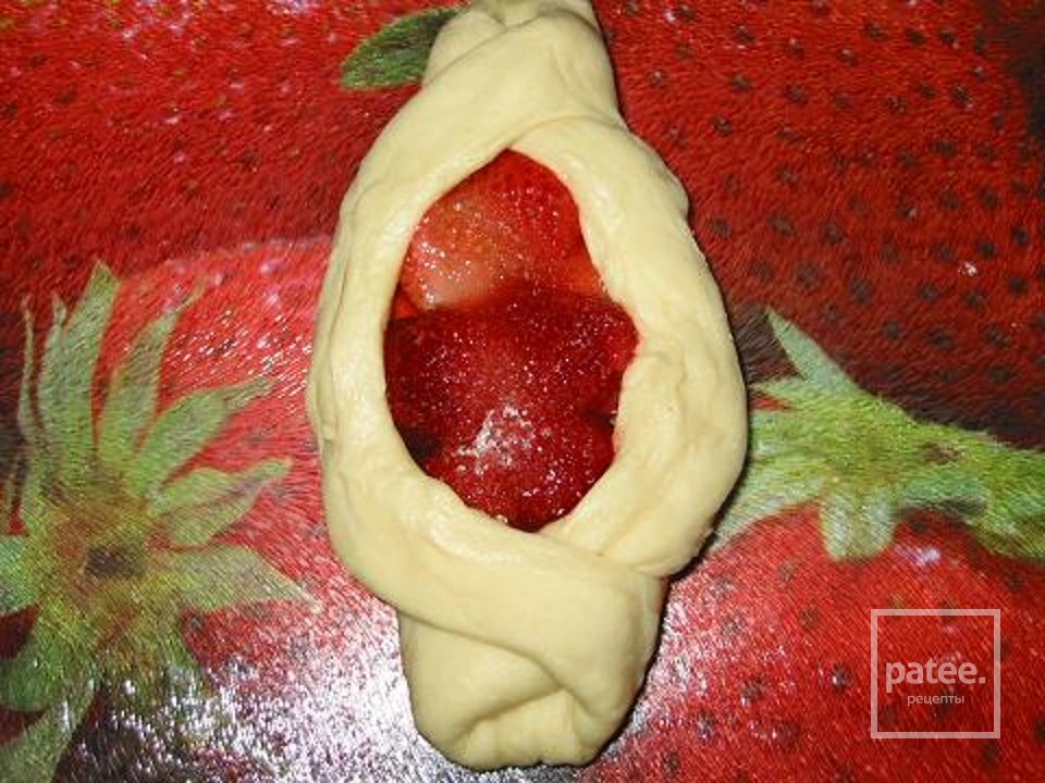 Булочки с клубникой - Шаг 4