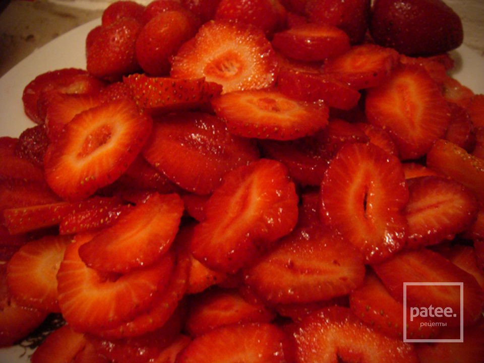 Клубничный блинный торт - Шаг 4