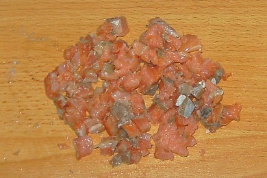 Яичный рулет с рисом и рыбой - приготовление