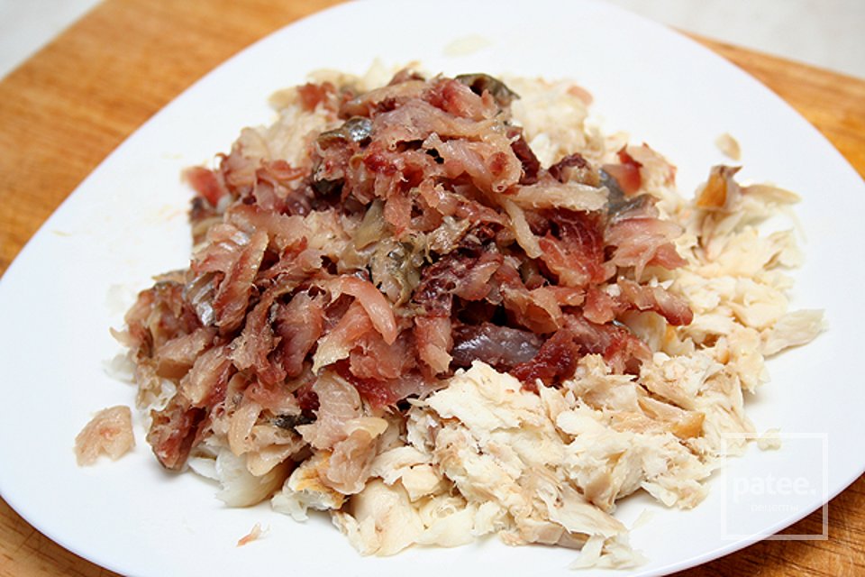 Салат из чечевицы с копченой рыбой - Шаг 9