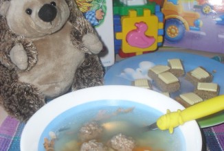 Суп с фрикадельками и буковками