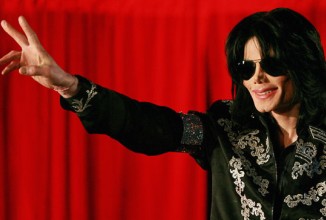 Вещи Майкла Джексона пошли с молотка