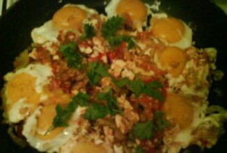 Яичница с овощами