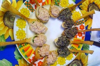 Ложки из слоеного теста